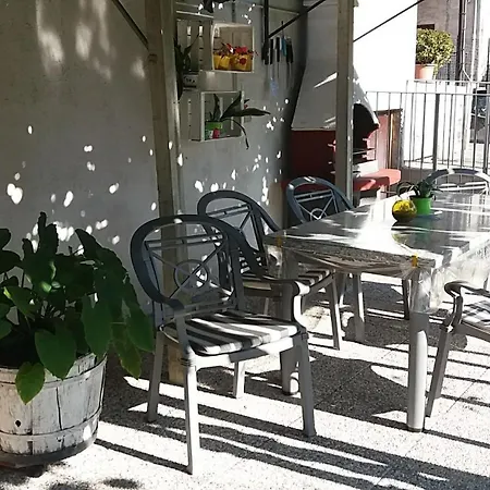 Mit Terrasse Und Seeblick Und Garten * Gravedona