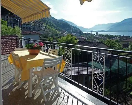 Mit Terrasse Und Seeblick Und Garten * 赫拉弗多纳