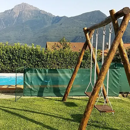 Mit Terrasse Und Seeblick Und Garten 公寓 赫拉弗多纳